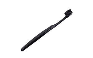 Toothbrush with Charcoal 炭の歯ブラシ