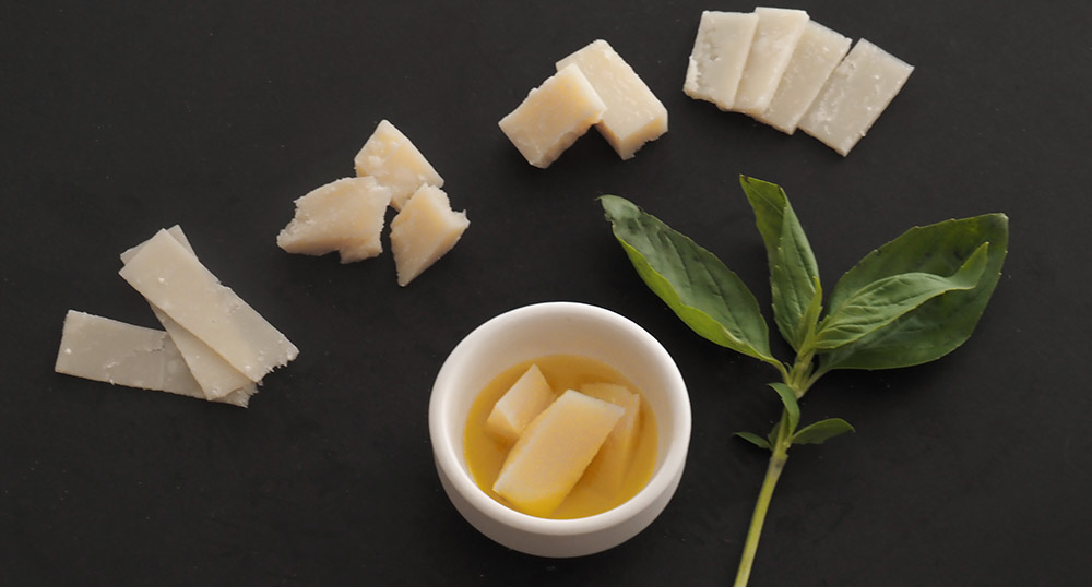 Parmigiano Reggiano パルミジャーノ・レッジャーノ