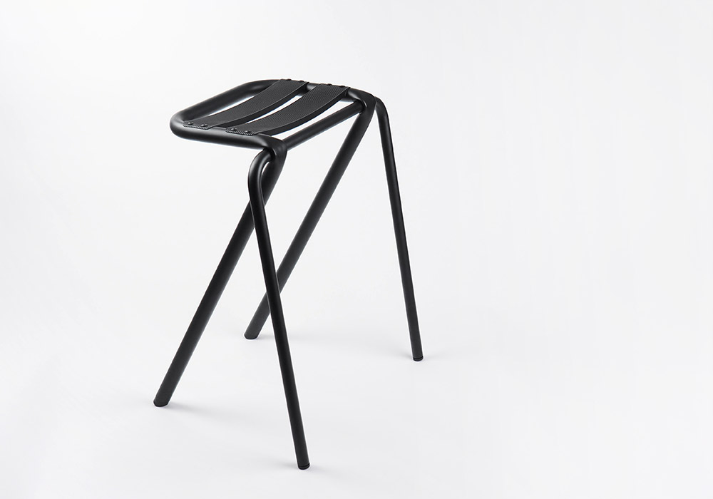 duende bent high stool black