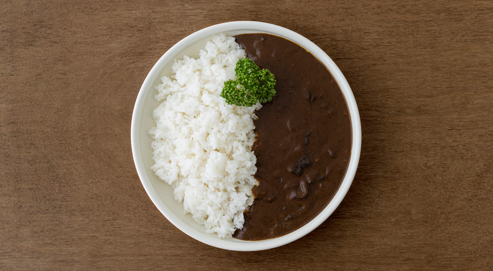 Uchi Tamabuchi 内玉縁カレー皿 by Hiroki Yoshitomi / zen to