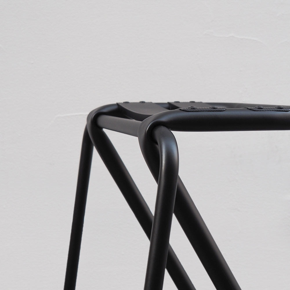 Bent Stool ベントスツール / DUENDE