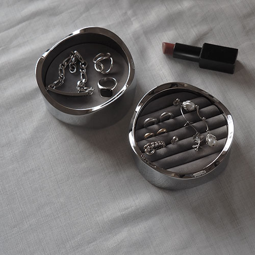 Wavy Jewelry Organizer ジュエリーオーガナイザー / Umbra