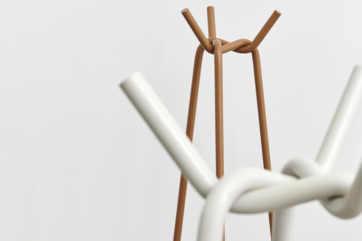 Knit ニット コートラック（ブラック）/ HAY