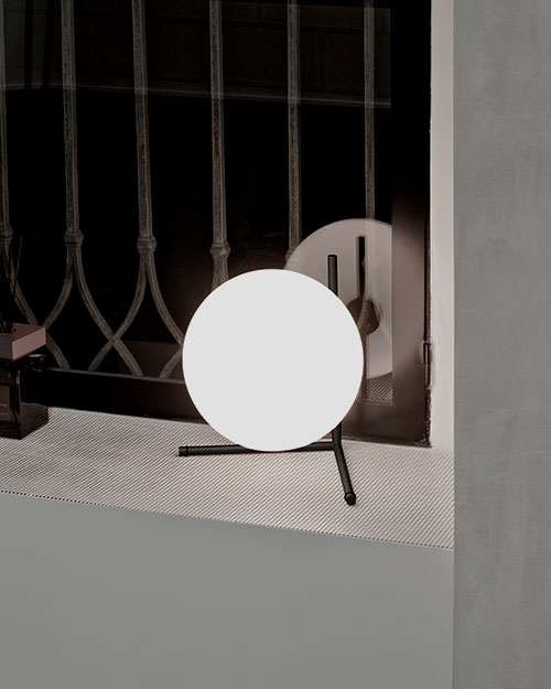 IC Table Lamp テーブルランプ / Flos