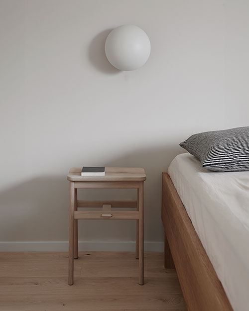 Angle Stool アングルスツール / Form & Refine