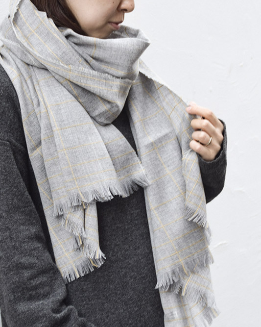 Cashmere Handkerchier Shawl カシミヤ ハンカチショール / MCNUTT