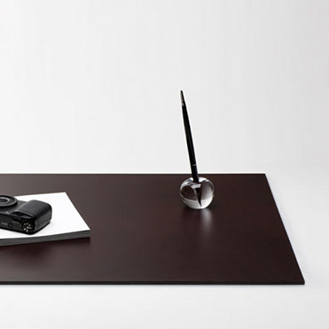 100% / leather desk mat