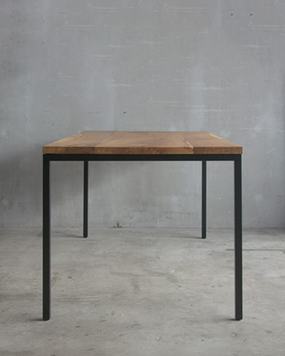 Tights Dining table / Landscape Products