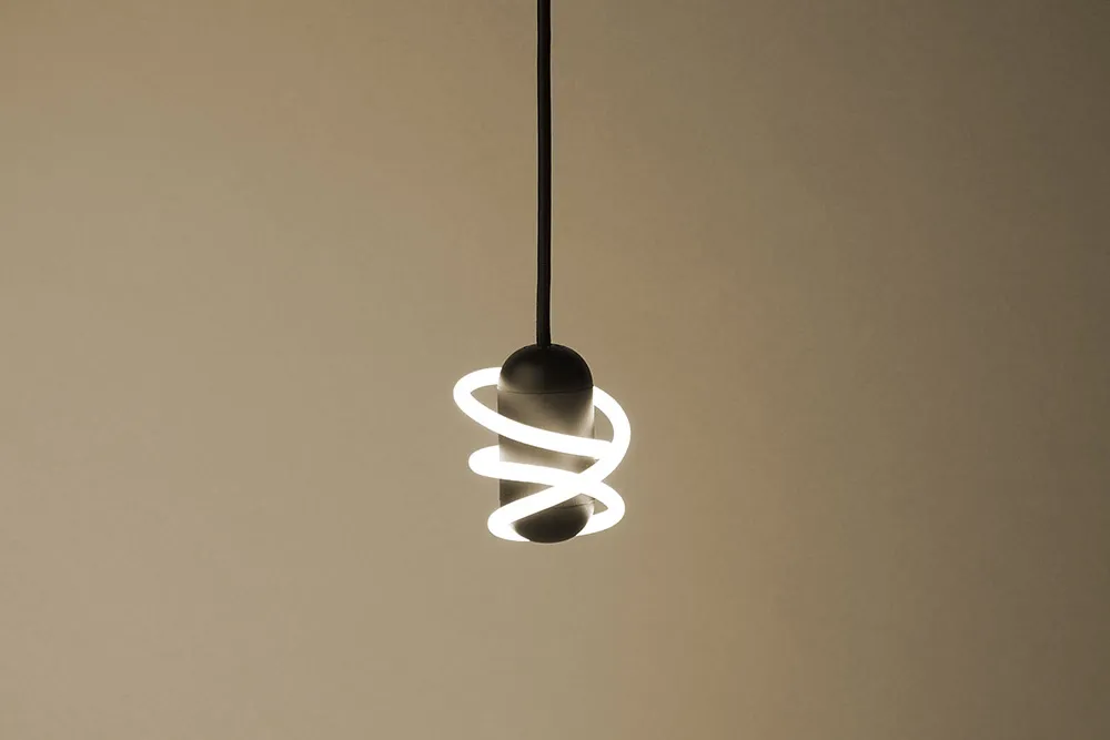 Curli（LEDバルブ） / BEEM