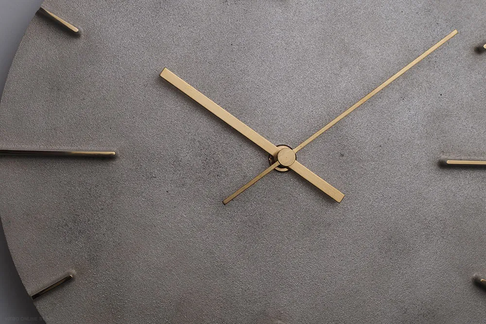 Quaint クェイント 壁時計（斑紋純銀色）/ LEMNOS