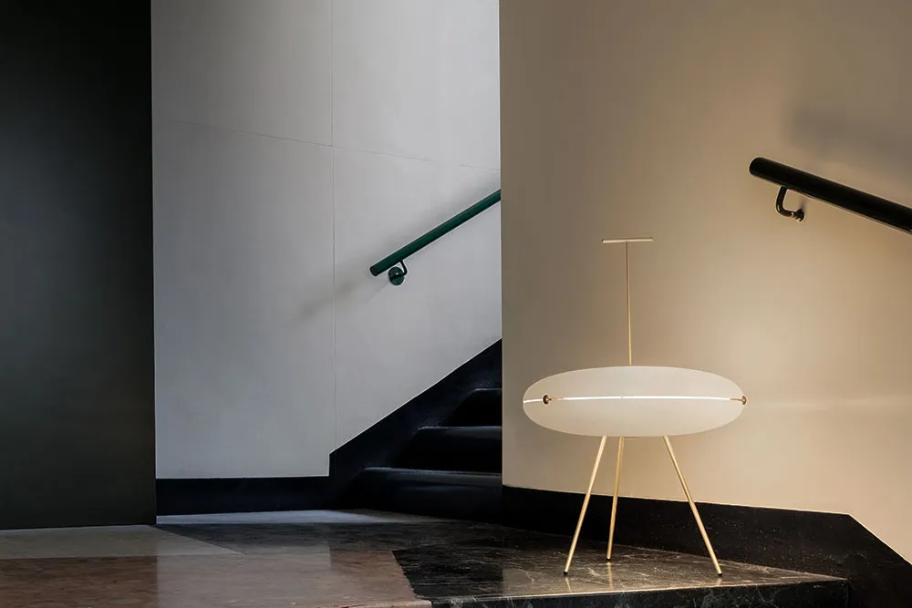 Luna Orizzontale ルナ オリゾンテール フロアライト / Tato