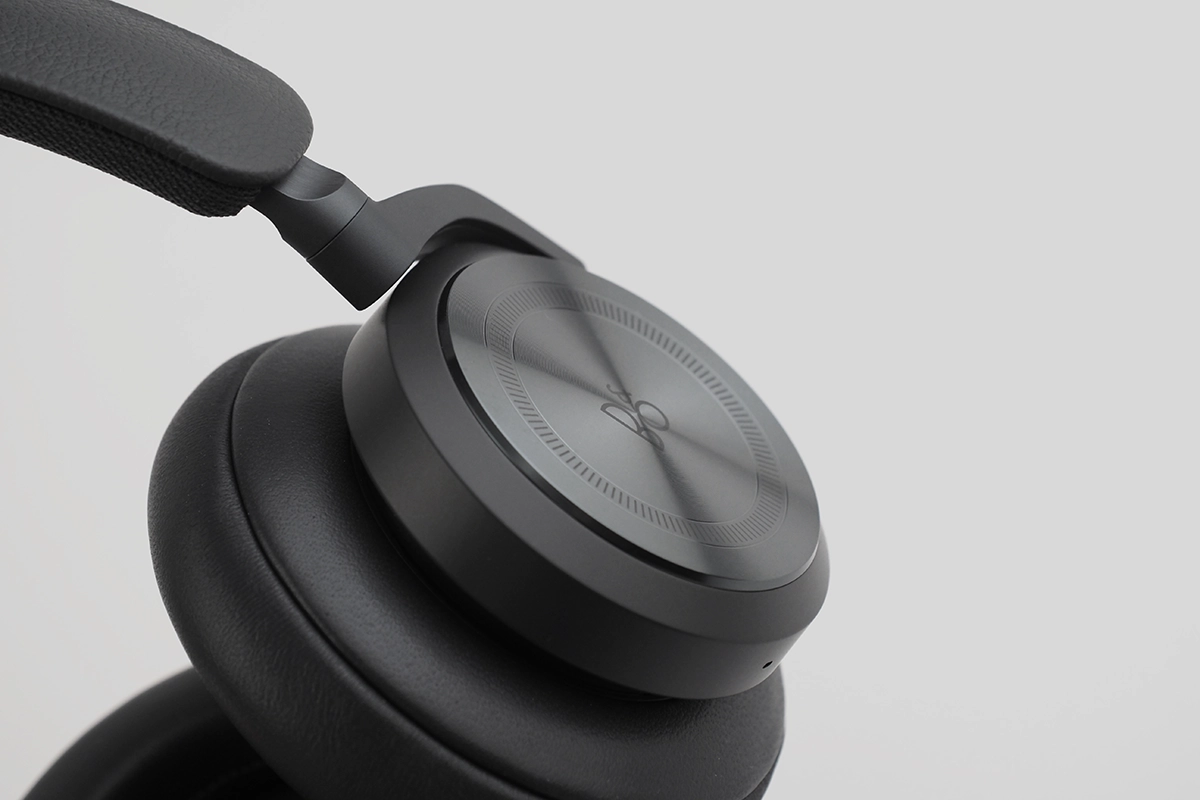 BEOPLAY HX アクティブノイズキャンセリング ヘッドホン / Bang & Olufsen