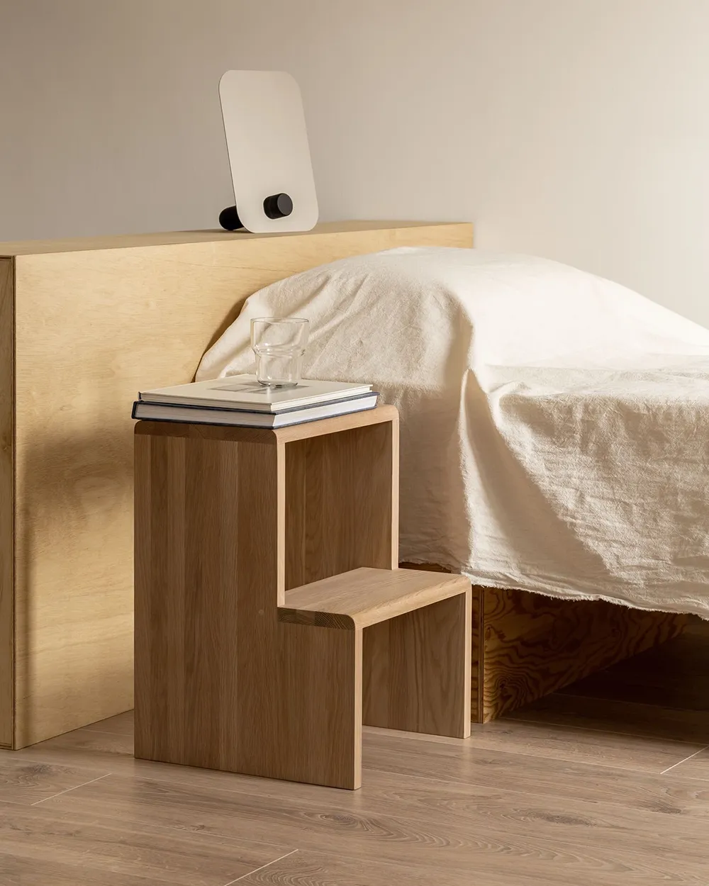 Tova Stool
トヴァ スツール / esaila