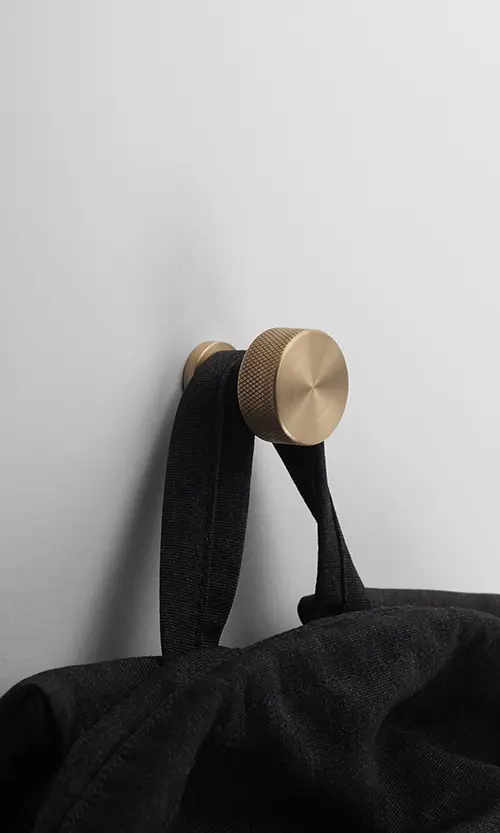 Angle Hook アングルフック / FORM & REFINE