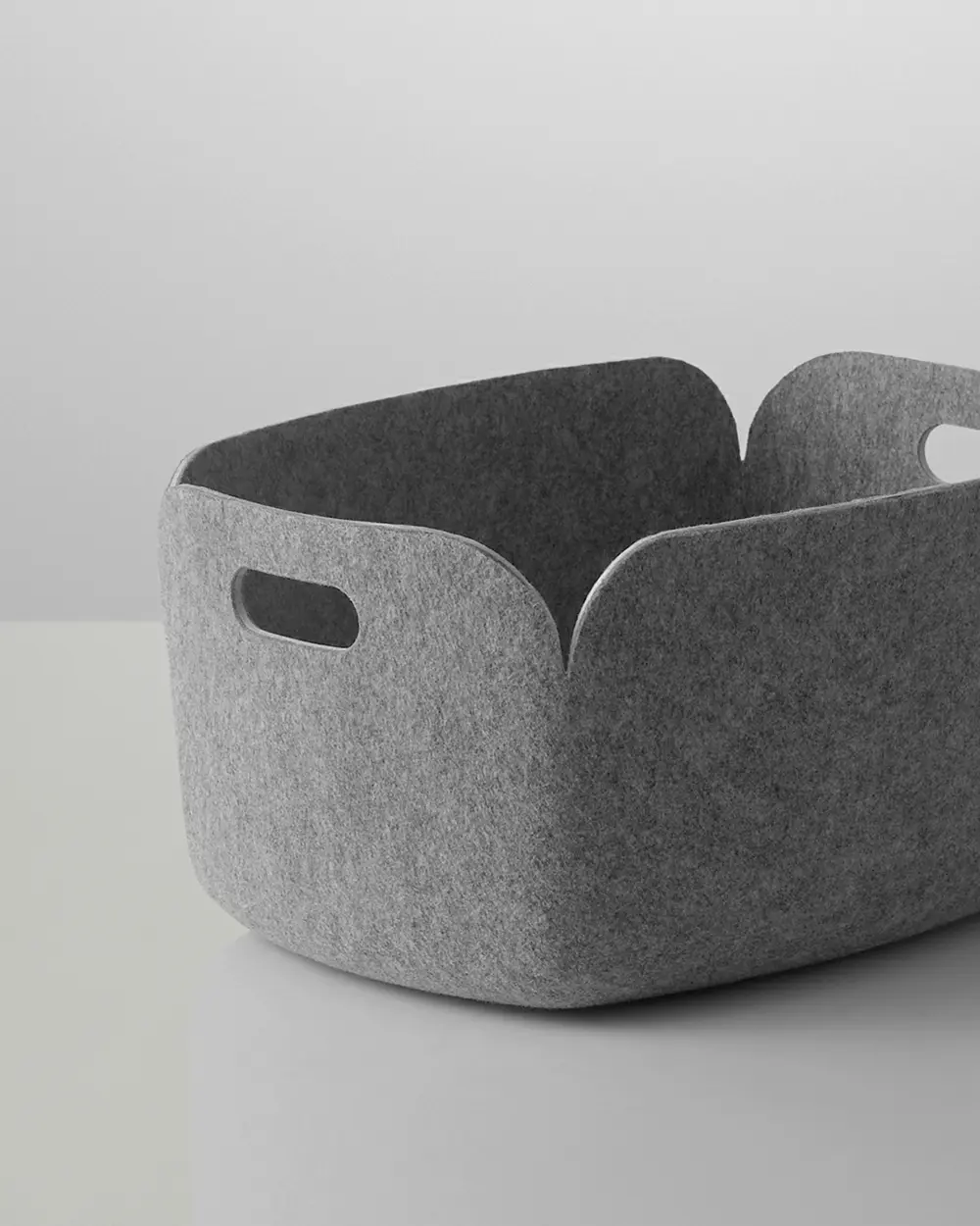 RESTORE ストレージバスケット / MUUTO